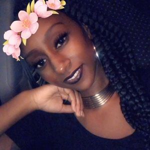 Meet your Posher, Lanadia